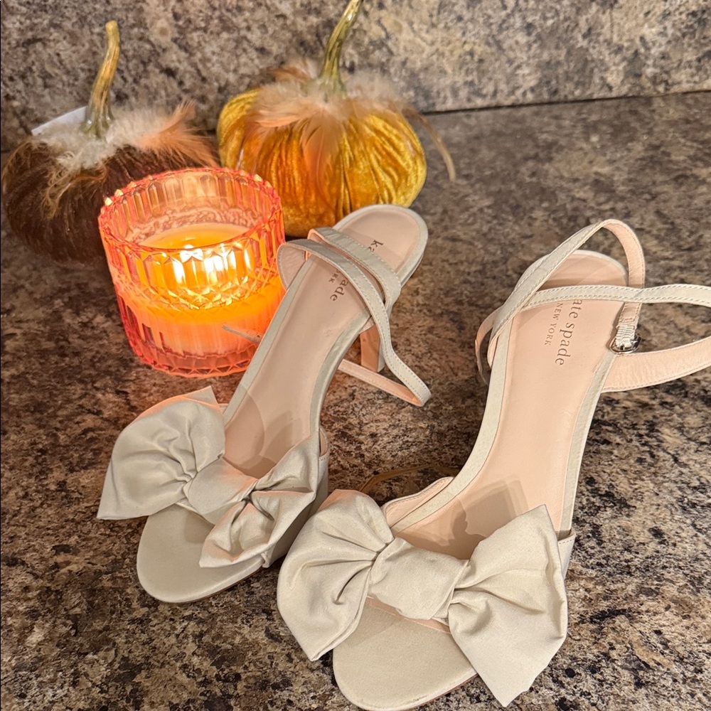 KATE SPADE NEW YORK Women's
Gloria Evening Heels